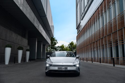 Dongfeng Nammi 06 SUV, 007 sedan in Malaysia soon