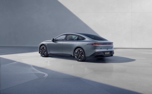 Dongfeng Nammi 06 SUV, 007 sedan in Malaysia soon