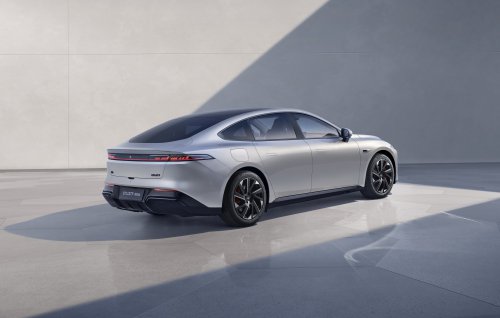 Dongfeng Nammi 06 SUV, 007 sedan in Malaysia soon