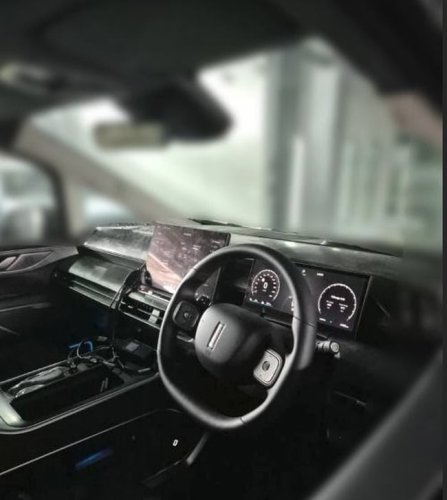 GWM Wey 80 MPV spied again, now clad – RHD unit shows revised interior from recent China update
