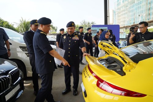 JPJ impounds 101 luxury vehicles for various traffic offences – no insurance, using plate of a different car