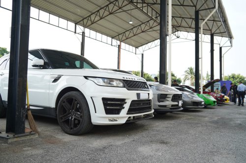 Melaka JPJ seizes 7 luxury cars worth nearly RM6 mil, including Alphard driven by foreigner from KL-JB