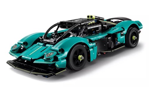Aston Martin, Lego Technic 42208 Aston Martin Valkyrie – functional gullwing doors, detailed V12 engine, 707 pieces