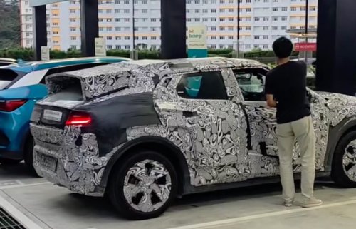 Perodua ‘QV-E’ EV parked next to BYD Atto 3 while testing shows good size, proportions; daring roofline