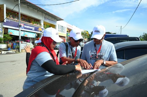 Toyota, Toyota Hilux, Toyota Malaysia’s Hilux Unleashed: The Ultimate Challenge thrills fans in KK, Kuching and Melaka