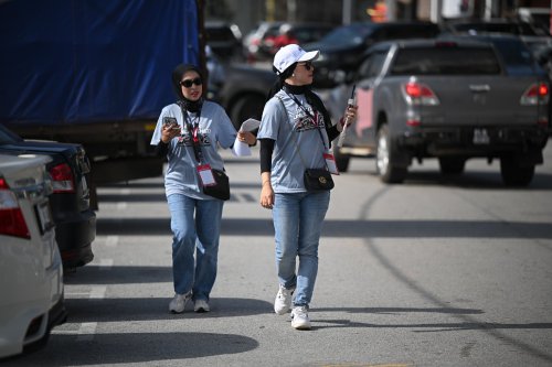 Toyota Malaysia’s Hilux Unleashed: The Ultimate Challenge thrills fans in KK, Kuching and Melaka