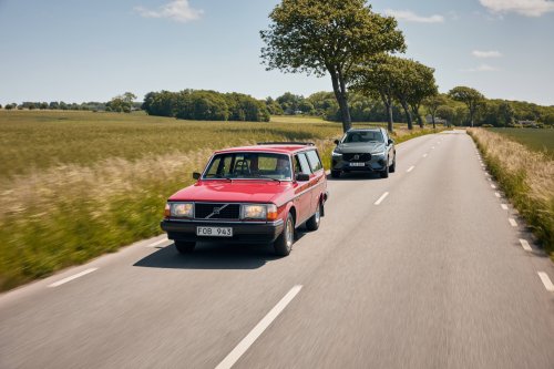 Volvo, Volvo XC60, Volvo XC60 eclipses 240 to become the best-selling Volvo ever – over 2.7 million sold across 17 years