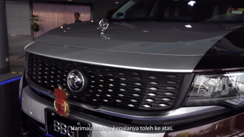 Customised Proton X90 delivered to Tengku Sulaiman – two-tone body and interior, walnut wood, tray tables