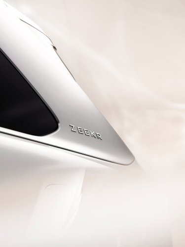 Zeekr 9X to make full debut in China on July 9 – on sale in Q3; brand’s new flagship and first hybrid SUV