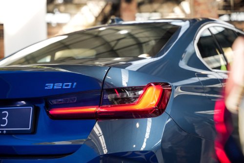 2025 BMW 320i Sport official pricing in Malaysia – from RM266k; ACC with stop &amp; go, 184 PS, updated interior