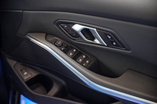 2025 BMW 320i Sport official pricing in Malaysia – from RM266k; ACC with stop &amp; go, 184 PS, updated interior