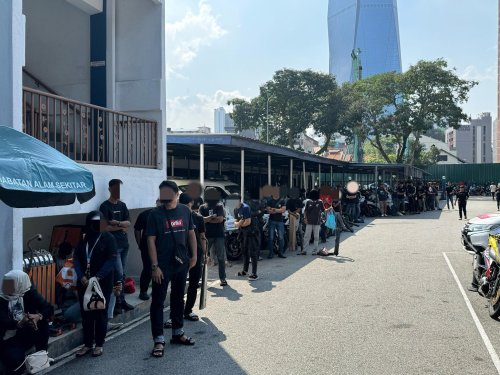 KL Traffic police crack down on noisy motorcycles