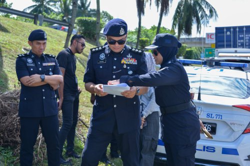 PJ police monitor Federal Highway traffic with drone