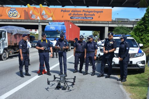 PJ police monitor Federal Highway traffic with drone