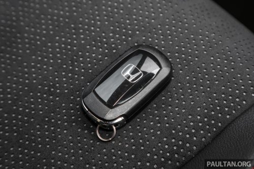 2025 Honda Civic facelift Malaysian review – turbo vs hybrid; which of the C-segment bestseller is better?