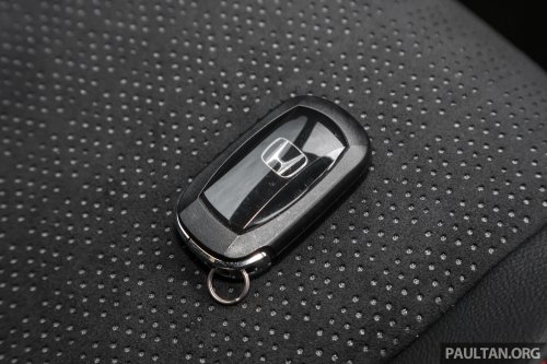 2025 Honda Civic facelift Malaysian review – turbo vs hybrid; which of the C-segment bestseller is better?