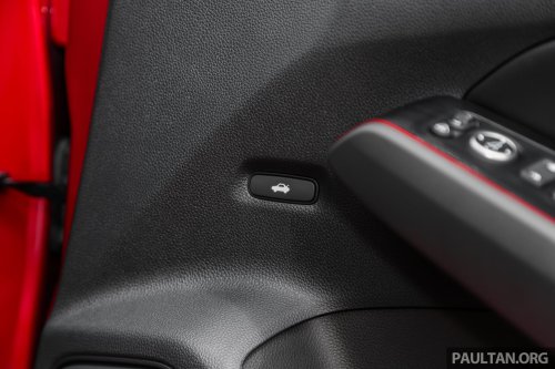 2025 Honda Civic facelift Malaysian review – turbo vs hybrid; which of the C-segment bestseller is better?