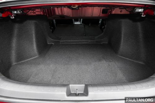 2025 Honda Civic facelift Malaysian review – turbo vs hybrid; which of the C-segment bestseller is better?