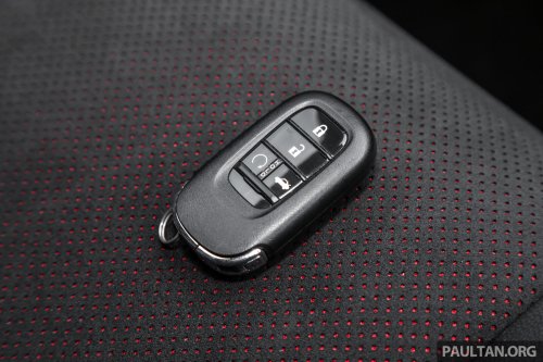 2025 Honda Civic facelift Malaysian review – turbo vs hybrid; which of the C-segment bestseller is better?