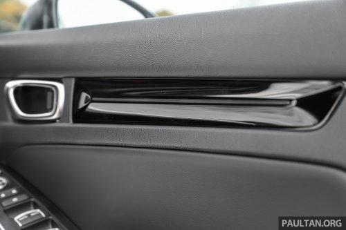 2025 Honda Civic facelift Malaysian review – turbo vs hybrid; which of the C-segment bestseller is better?