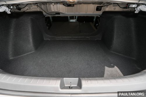 2025 Honda Civic facelift Malaysian review – turbo vs hybrid; which of the C-segment bestseller is better?