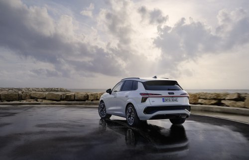 2026 Audi Q3 revealed – 3rd gen gets micro-LED headlights, new stalks, PHEV with 119 km EV range