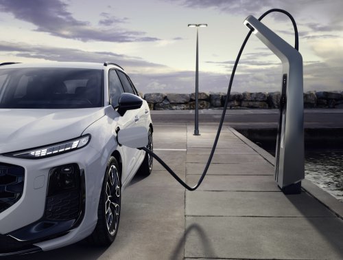 2026 Audi Q3 revealed – 3rd gen gets micro-LED headlights, new stalks, PHEV with 119 km EV range