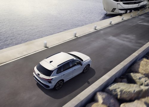 2026 Audi Q3 revealed – 3rd gen gets micro-LED headlights, new stalks, PHEV with 119 km EV range