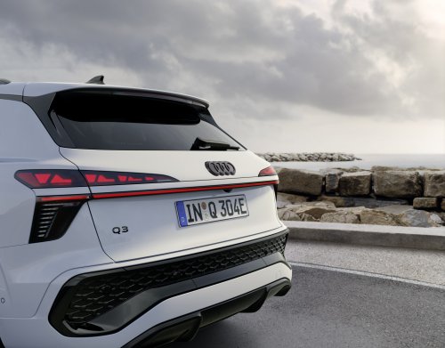 2026 Audi Q3 revealed – 3rd gen gets micro-LED headlights, new stalks, PHEV with 119 km EV range