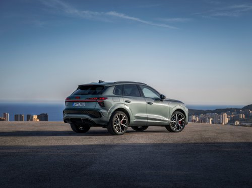 2026 Audi Q3 revealed – 3rd gen gets micro-LED headlights, new stalks, PHEV with 119 km EV range