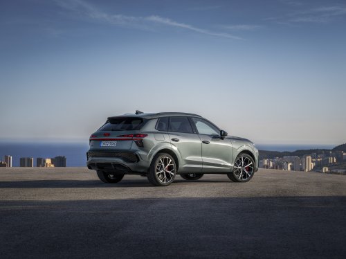 2026 Audi Q3 revealed – 3rd gen gets micro-LED headlights, new stalks, PHEV with 119 km EV range