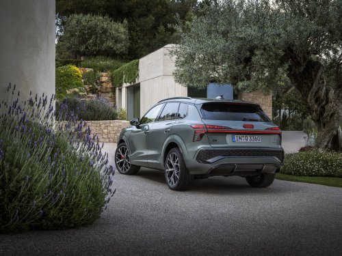 2026 Audi Q3 revealed – 3rd gen gets micro-LED headlights, new stalks, PHEV with 119 km EV range