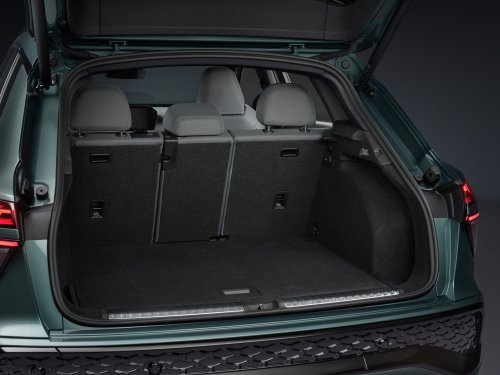 2026 Audi Q3 revealed – 3rd gen gets micro-LED headlights, new stalks, PHEV with 119 km EV range