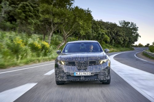 2026 BMW iX3 new details – up to 800 km range, 400 kW DC charging, AI charge port, September reveal