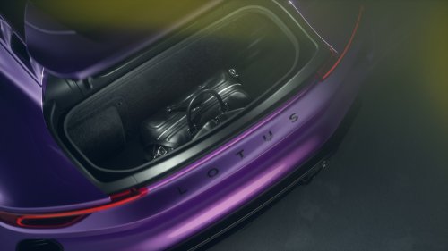 Lotus Emira updated for MY2026 – new V6 SE variant; improved cooling system; new Racing Line package