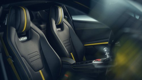 Lotus Emira updated for MY2026 – new V6 SE variant; improved cooling system; new Racing Line package