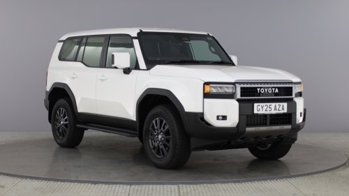 Toyota Land Cruiser Commercial revealed for the UK – 2,000 litre cargo space, 2.8L turbodiesel, no rear seats