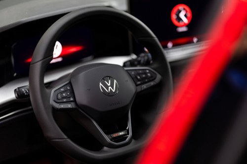 2026 Volkswagen Golf GTI Edition 50 debuts – 325 PS, 420 Nm; fastest production VW on the Nurburgring