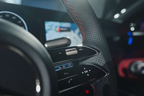 Mercedes-Benz, Mercedes-Benz to bring back physical buttons, switches, roller controls in current and future models