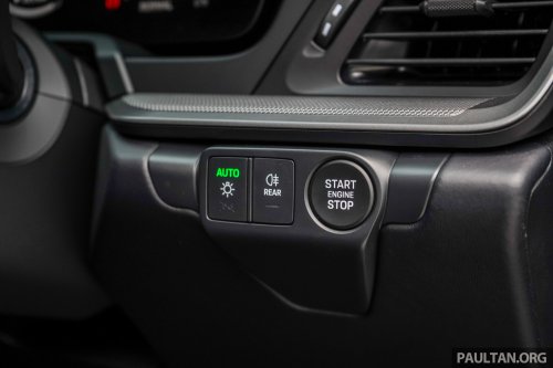 2025 Porsche 911 facelift sampled in Chiang Mai – new GTS with hybrid tech, a step in the right direction?