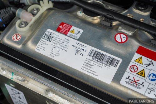 2025 Porsche 911 facelift sampled in Chiang Mai – new GTS with hybrid tech, a step in the right direction?