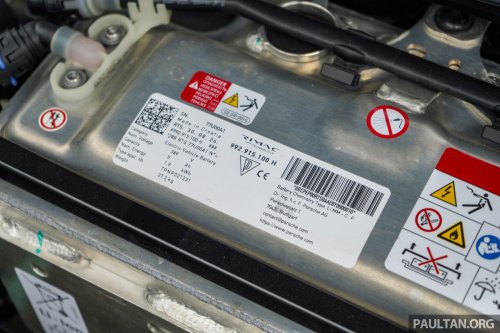 2025 Porsche 911 facelift sampled in Chiang Mai – new GTS with hybrid tech, a step in the right direction?