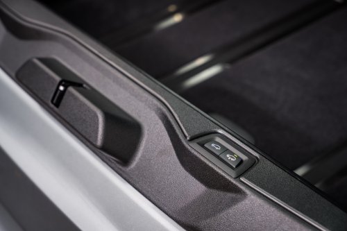 2025 BMW X5 xDrive40i M Sport in Malaysia – 3.0T mild-hybrid, from RM470k; RM25k cheaper than PHEV