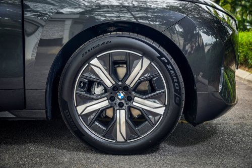 2025 BMW iX facelift launched in Malaysia – xDrive45 fr RM426k, xDrive60 RM488k; up to 701 km EV range