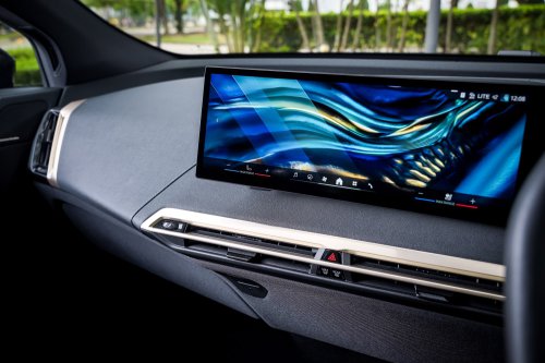 2025 BMW iX facelift launched in Malaysia – xDrive45 fr RM426k, xDrive60 RM488k; up to 701 km EV range