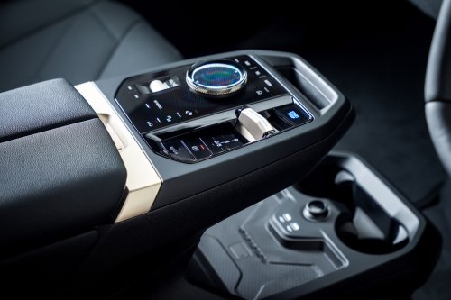 2025 BMW iX facelift launched in Malaysia – xDrive45 fr RM426k, xDrive60 RM488k; up to 701 km EV range