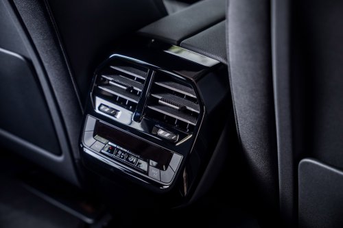 2025 BMW iX facelift launched in Malaysia – xDrive45 fr RM426k, xDrive60 RM488k; up to 701 km EV range