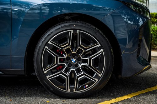2025 BMW iX facelift launched in Malaysia – xDrive45 fr RM426k, xDrive60 RM488k; up to 701 km EV range