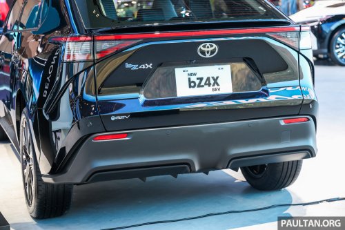 Toyota bZ4X facelift previewed in Indonesia: now CKD, FWD only, 224 PS, 573 km range, will be much cheaper