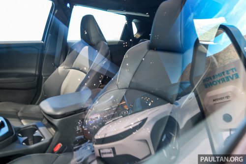 Toyota bZ4X facelift previewed in Indonesia: now CKD, FWD only, 224 PS, 573 km range, will be much cheaper